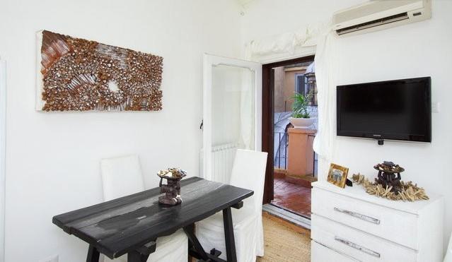 Bastianelli Home Rom Rum bild